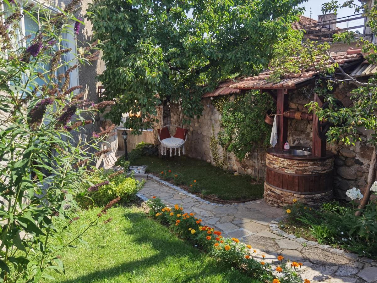 Mira Guest House Dobriniště Exteriér fotografie