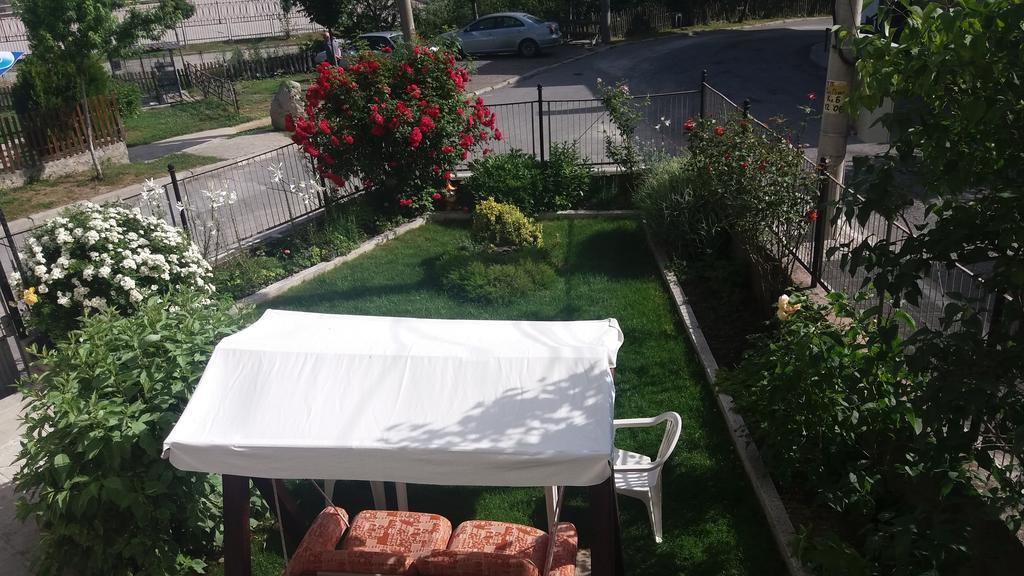 Mira Guest House Dobriniště Exteriér fotografie