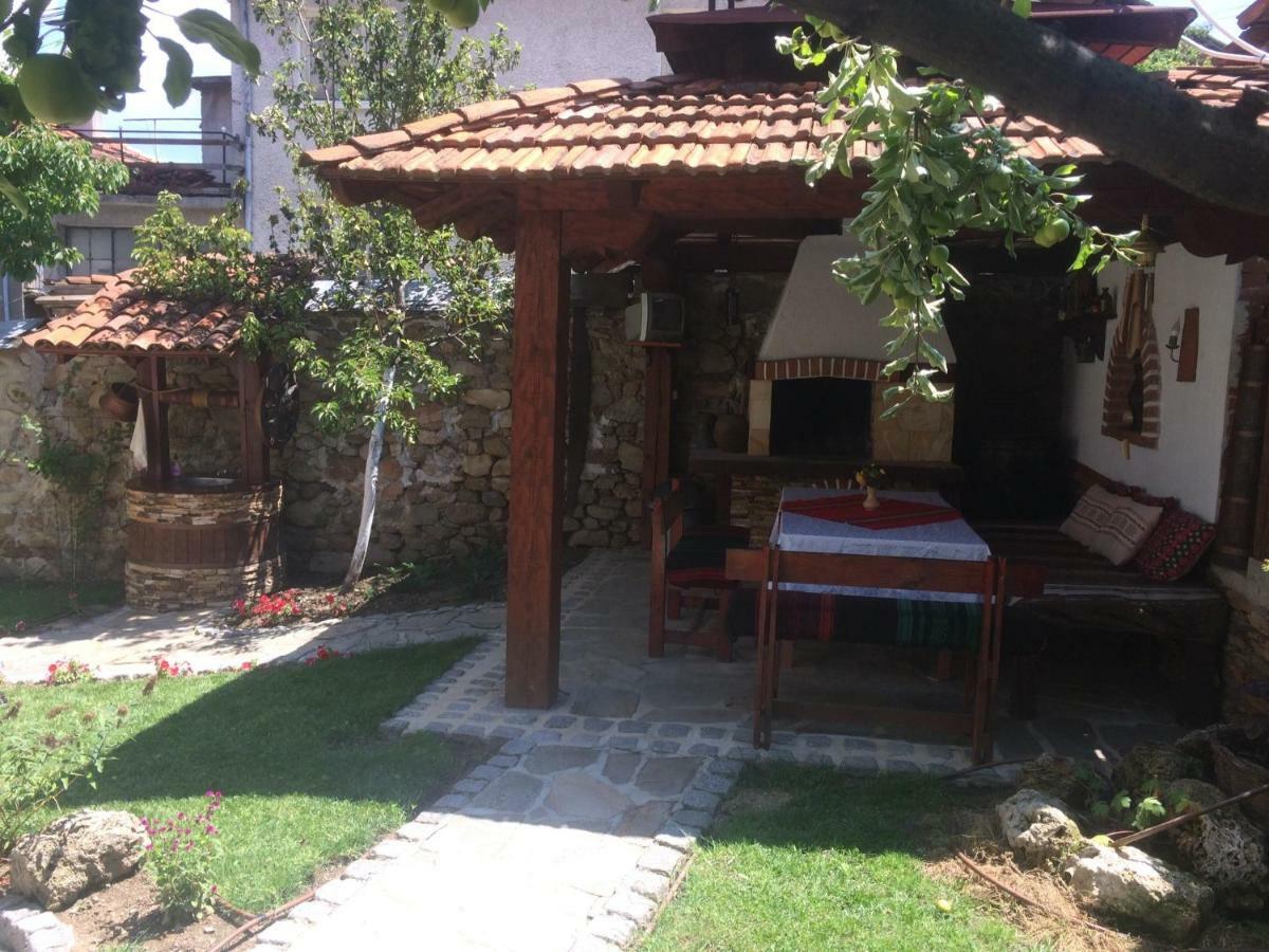 Mira Guest House Dobriniště Exteriér fotografie